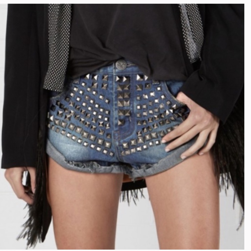 One Teaspoon Studded Denim Shorts Size 24